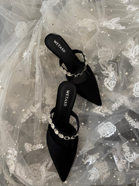 Crystal Embedded Slid On Pointy Toe Heel